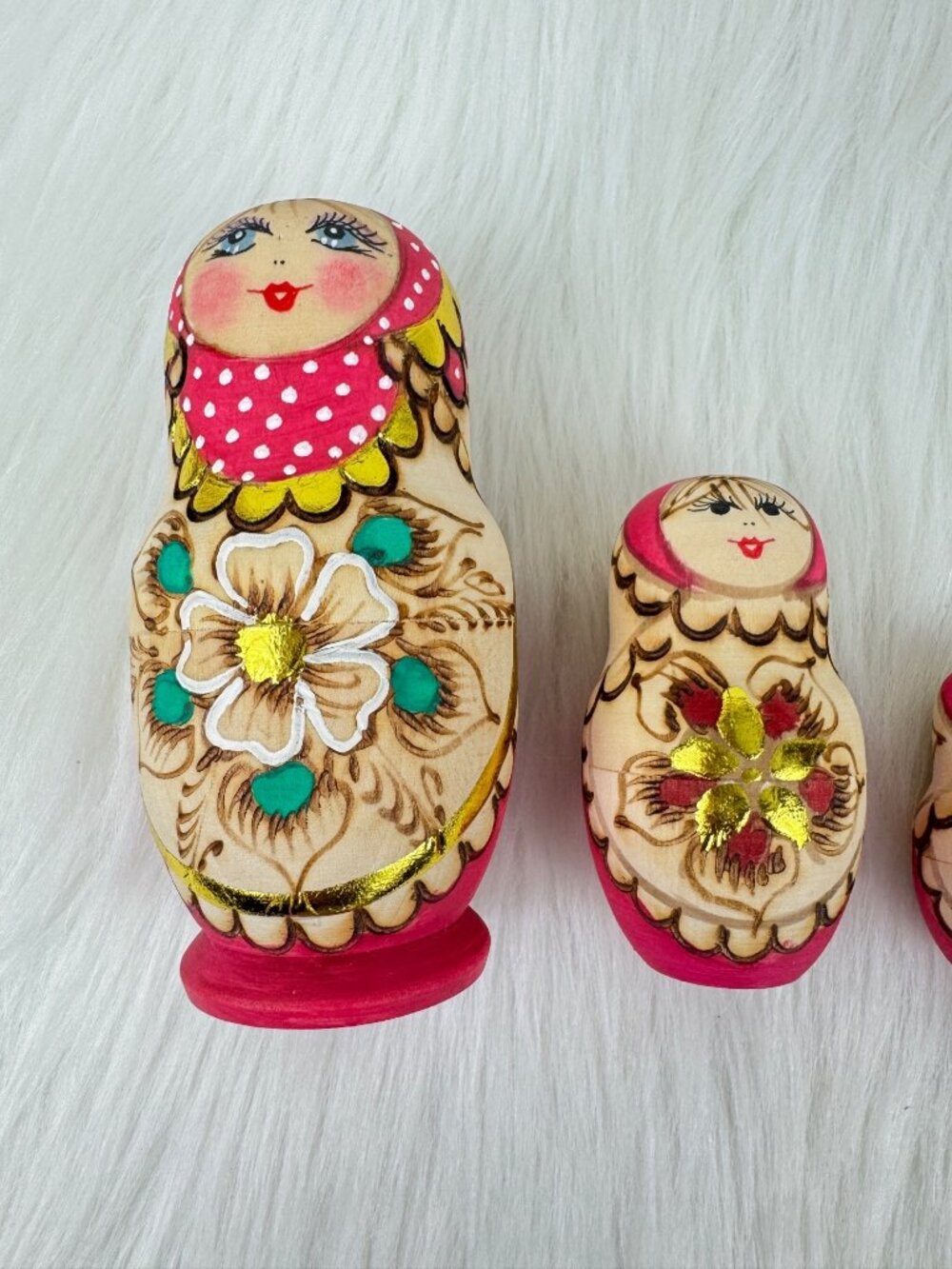 5 Piece Beautiful Russian Matryoshka Nesting Dolls Wooden - Picture 8 of 16